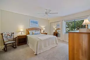 660 Bird Bay Dr W, Venice, FL 34285 - Photo 11