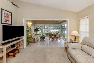 579 Clubside Cir, Venice, FL 34293 - Photo 7