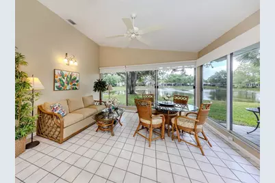 579 Clubside Circle #37, Venice, FL 34293 - Photo 9