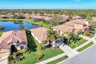 20619 Capello Dr, Venice, FL 34292 - Photo 3