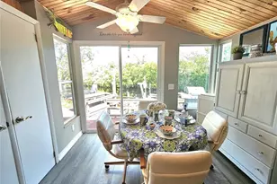 55 N Starboard Dr, Venice, FL 34285 - Photo 5