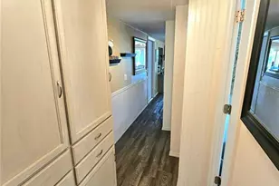 55 N Starboard Dr, Venice, FL 34285 - Photo 21