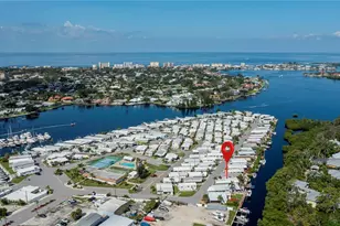 55 N Starboard Dr, Venice, FL 34285 - Photo 31