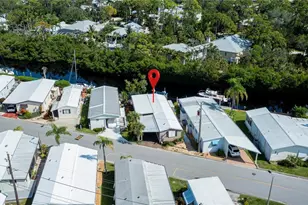 55 N Starboard Dr, Venice, FL 34285 - Photo 29