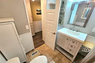 55 N Starboard Dr, Venice, FL 34285 - Photo 19