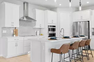 17945 Grand Prosperity Dr, Venice, FL 34293 - Photo 15