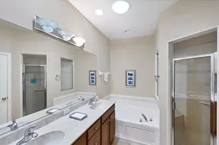 1739 San Silvestro Dr, Venice, FL 34285 - Photo 33