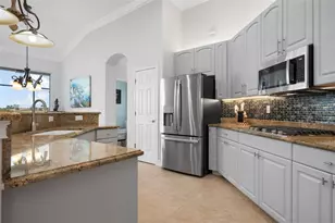 225 Pesaro Dr, North Venice, FL 34275 - Photo 19