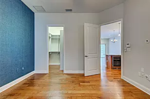 445 Nokomis Ave S, Venice, FL 34285 - Photo 39