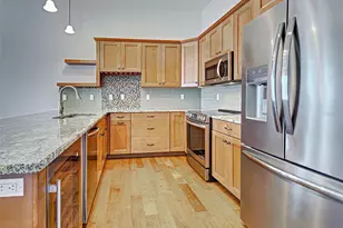 445 Nokomis Ave S, Venice, FL 34285 - Photo 15