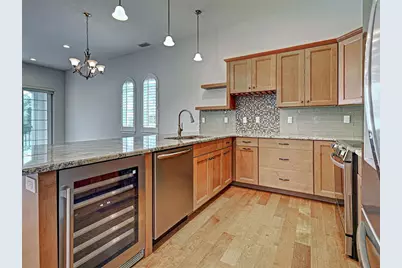 445 Nokomis Avenue S #210, Venice, FL 34285 - Photo 19