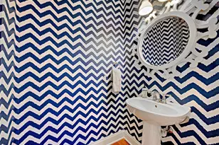 445 Nokomis Ave S, Venice, FL 34285 - Photo 27