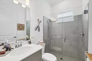 12557 Galapagos Ct, Venice, FL 34293 - Photo 25