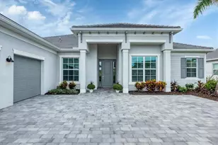 12557 Galapagos Ct, Venice, FL 34293 - Photo 7