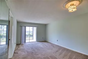 102 Capri Isles Blvd, Venice, FL 34292 - Photo 9