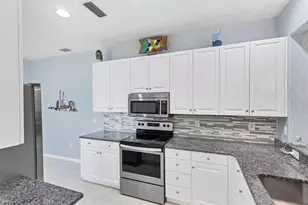 640 Back 9 Dr, Venice, FL 34285 - Photo 31