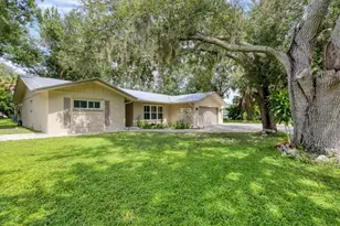 336 Timbruce Ln NW, Port Charlotte, FL 33952 - Photo 13