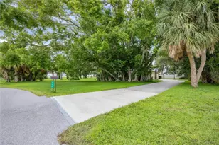 336 Timbruce Ln NW, Port Charlotte, FL 33952 - Photo 9