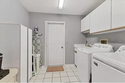 1517 Waterford Drive, Venice, FL 34292 - Photo 23