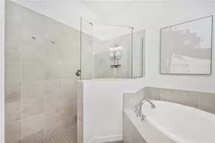 17662 Santorini Ct, Venice, FL 34293 - Photo 27