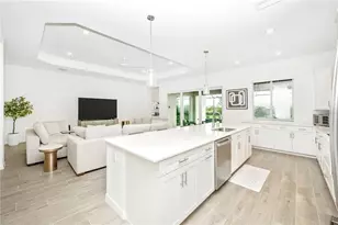 17662 Santorini Ct, Venice, FL 34293 - Photo 9