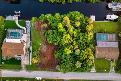 18522 Ayrshire Circle, Port Charlotte, FL 33948 - Photo 3