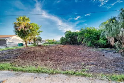 18522 Ayrshire Circle, Port Charlotte, FL 33948 - Photo 17