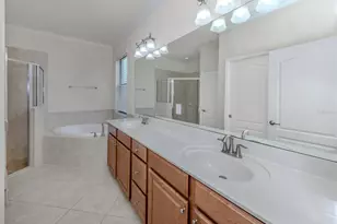 20230 Granlago Dr, Venice, FL 34293 - Photo 23