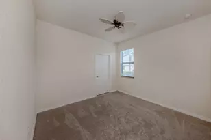 20230 Granlago Dr, Venice, FL 34293 - Photo 25