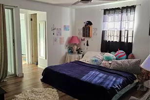 142 Myakka Dr, Venice, FL 34293 - Photo 7