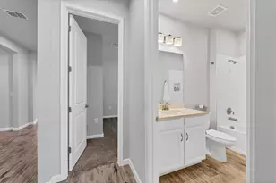 17953 Grand Prosperity Dr, Venice, FL 34293 - Photo 11