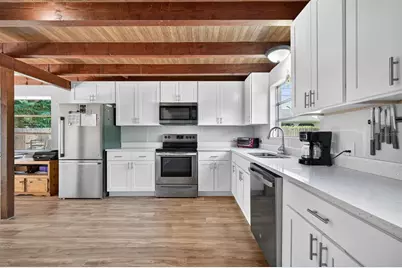 5075 Lemon Bay Drive, Venice, FL 34293 - Photo 7