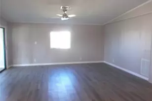 363 Longwood Dr, Venice, FL 34285 - Photo 9