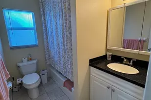 1775 Valencia Dr, Venice, FL 34293 - Photo 19