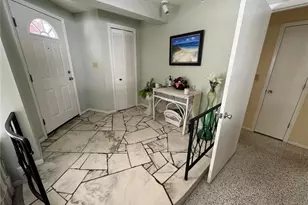 1775 Valencia Dr, Venice, FL 34293 - Photo 15