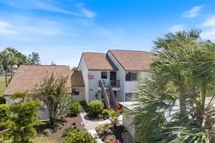 726 Bird Bay Dr W, Venice, FL 34285 - Photo 1