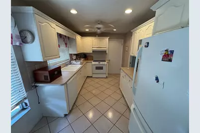 239 Hammock Terrace, Venice, FL 34293 - Photo 3