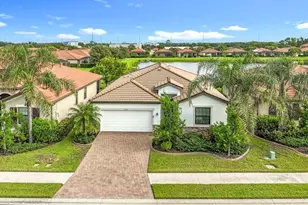 9824 Hilltop Dr, Venice, FL 34292 - Photo 3