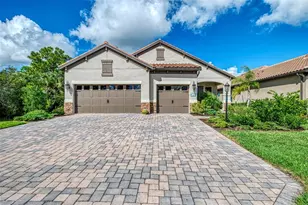 11505 Trailwood Dr, Venice, FL 34293 - Photo 1