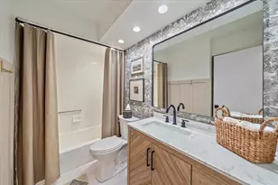 1211 Capri Isles Blvd, Venice, FL 34292 - Photo 17