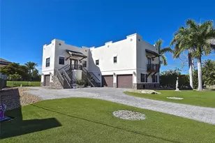 302 Colonia Ln W, Nokomis, FL 34275 - Photo 1