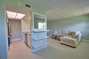 902 Gibbs Rd, Venice, FL 34285 - Photo 3