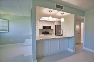 902 Gibbs Rd, Venice, FL 34285 - Photo 9