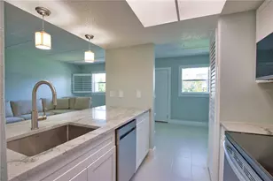 902 Gibbs Rd, Venice, FL 34285 - Photo 15