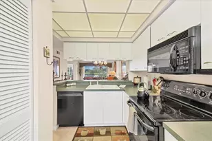 823 Wexford Blvd, Venice, FL 34293 - Photo 21