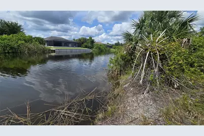 14153 Fruit Port Circle, Port Charlotte, FL 33981 - Photo 3