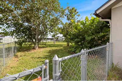 13300 Englewood Rd, Port Charlotte, FL 33981 - Photo 35