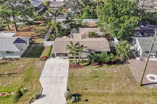 742 Golf Dr, Venice, FL 34285 - Photo 53