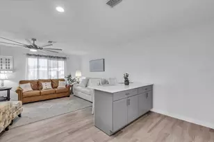 8940 Pickwick Rd, North Port, FL 34287 - Photo 15