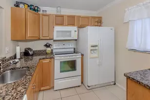 361 Airport Ave E, Venice, FL 34285 - Photo 11